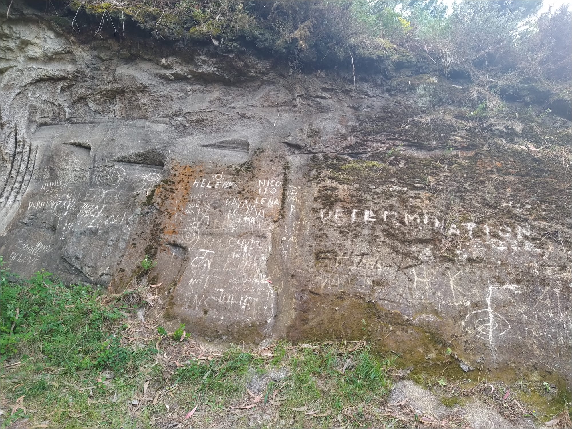 Pinturas rupestres do caminho