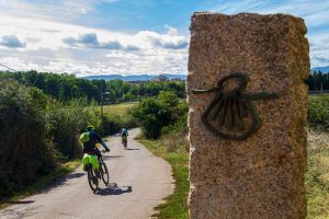 Bicigrinos a fazer o caminho de Santiago de Bicicleta